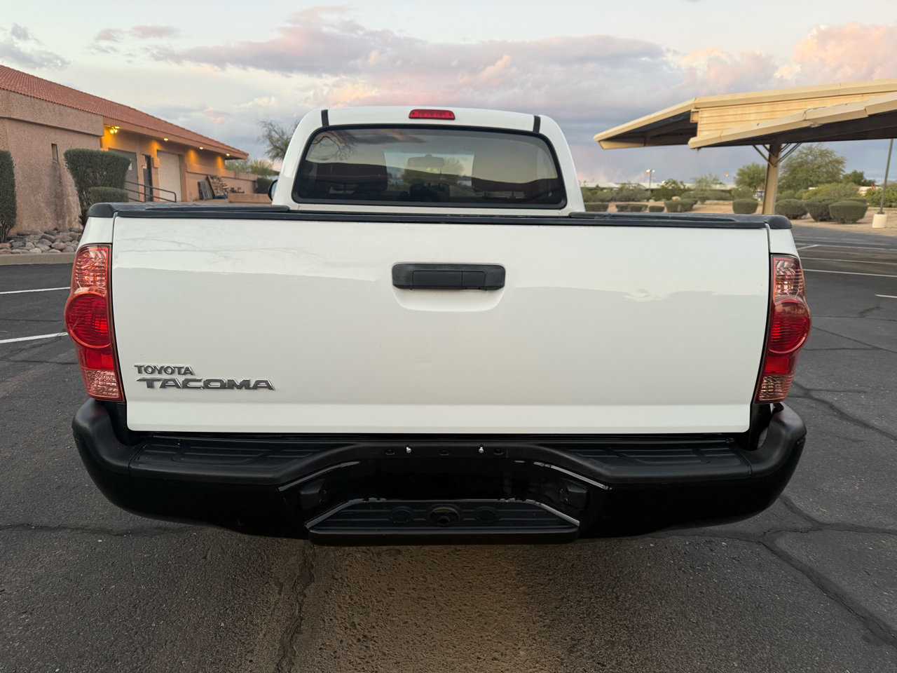 Used 2014 Toyota Tacoma 2WD Regular Cab image 4