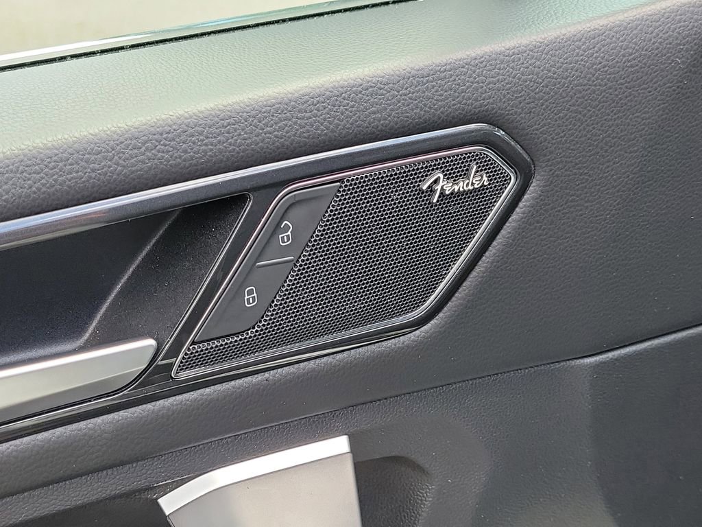 Used 2024 Volkswagen Tiguan SEL R-Line image 20