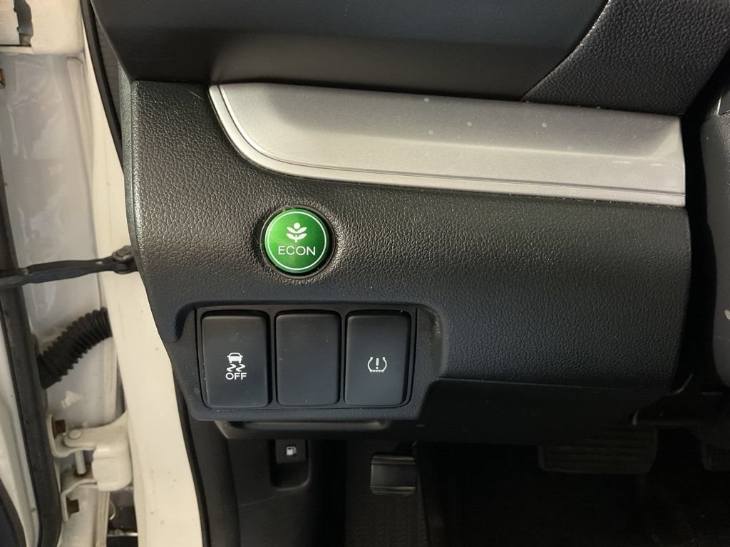 Used 2015 Honda CR-V LX image 25