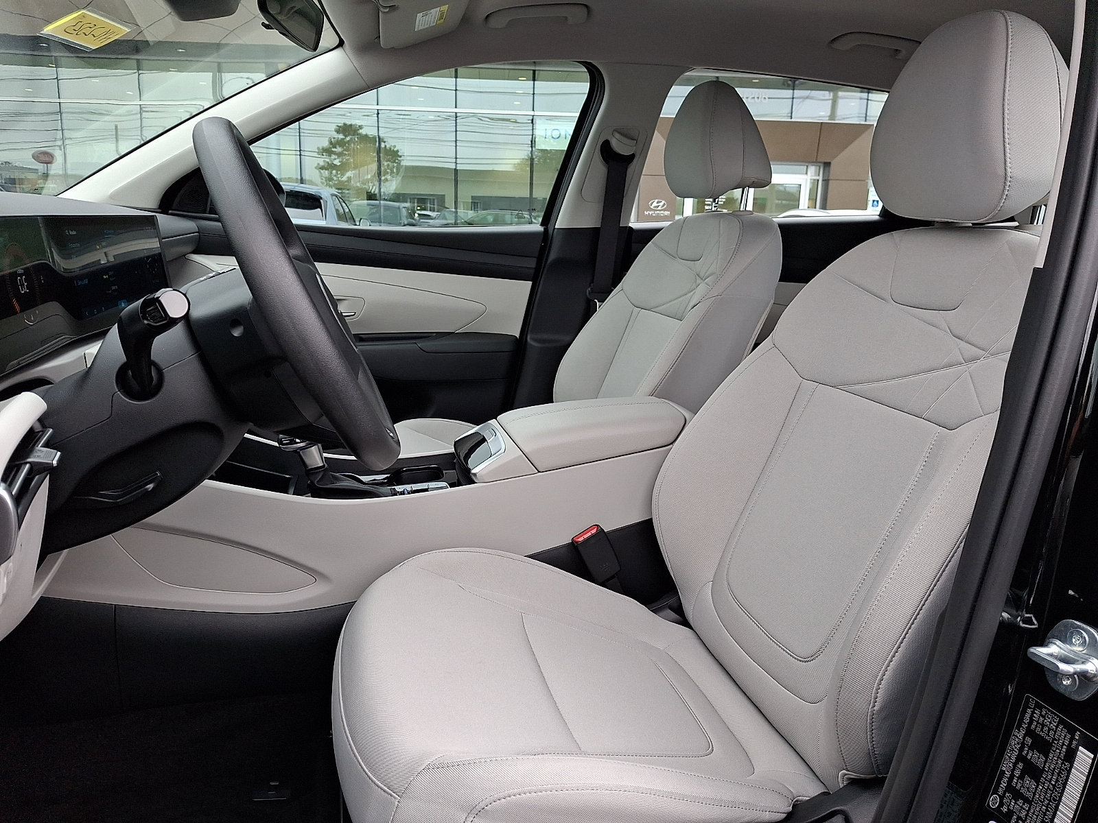 Used 2025 Hyundai Tucson SE AWD/4WD image 13