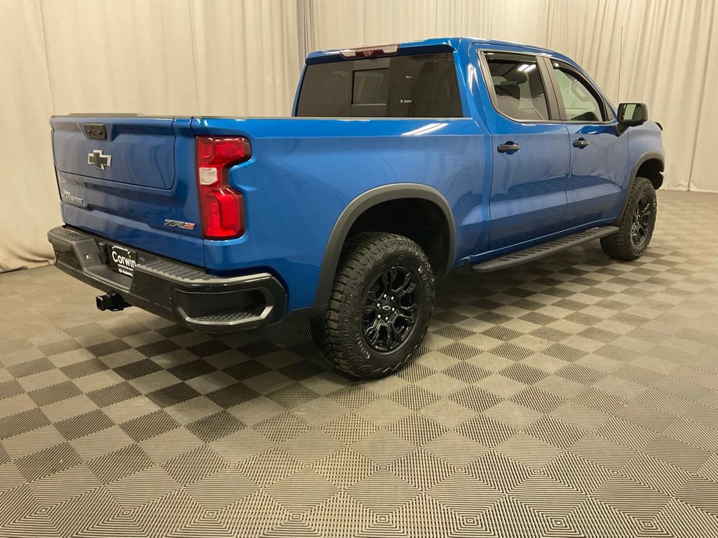 Used 2022 Chevrolet Silverado 1500 ZR2 w/ Technology Package image 3