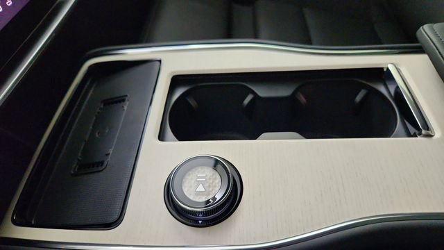 New 2026 Volvo EX90 Ultra AWD/4WD image 17