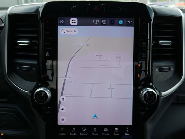 Used 2025 RAM 2500 Big Horn AWD/4WD image 4