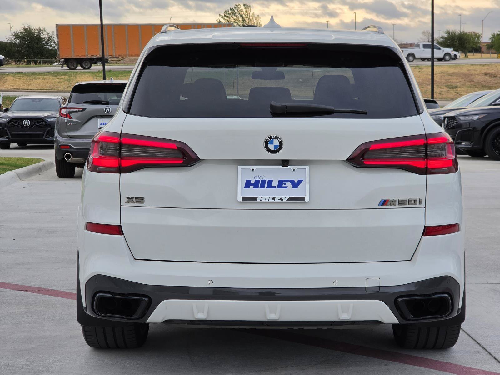 Used 2021 BMW X5 M50i w/ Premium Package AWD/4WD image 4