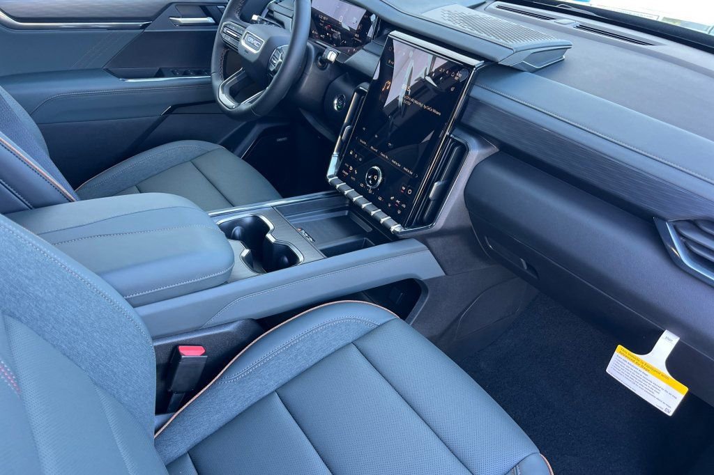 New 2026 GMC Acadia AT4 AWD/4WD image 14
