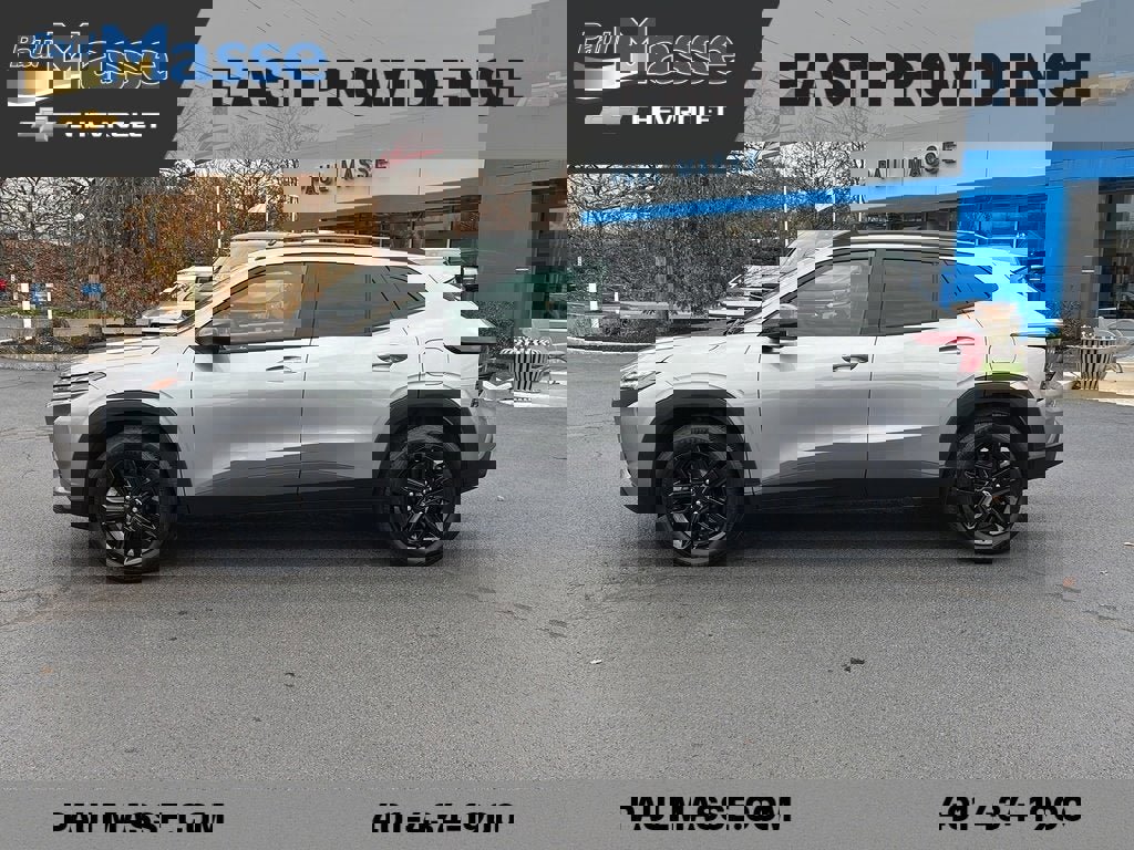 Certified 2025 Chevrolet Trax ACTIV w/ Sunroof Package image 4