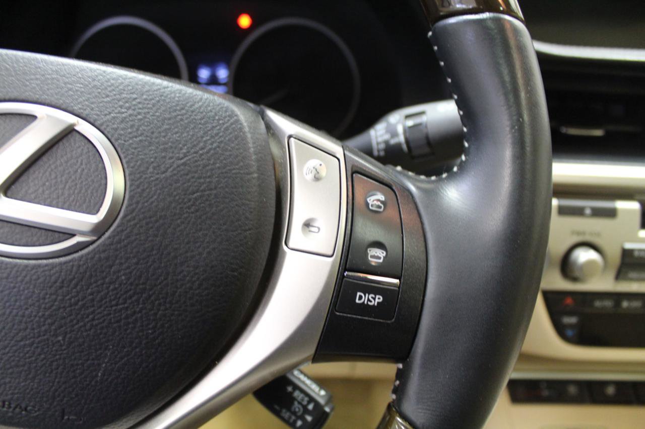 Used 2013 Lexus ES 350 w/ Luxury Pkg image 10