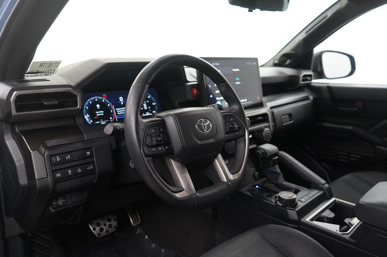 Used 2025 Toyota 4Runner TRD Sport Premium w/ Tow Technology Package image 18