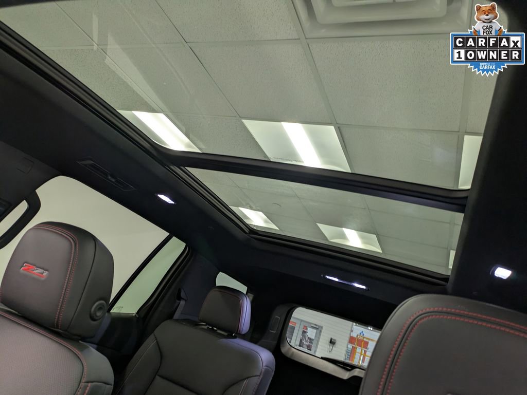 Used 2025 Chevrolet Traverse Z71 w/ Driver Confidence Package AWD/4WD image 21