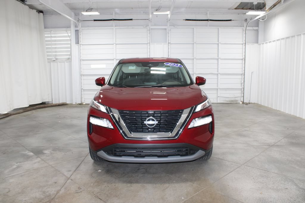 Used 2023 Nissan Rogue SV AWD/4WD image 3