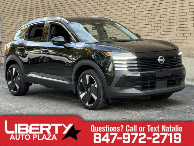 Used 2025 Nissan Kicks SR AWD/4WD image 1