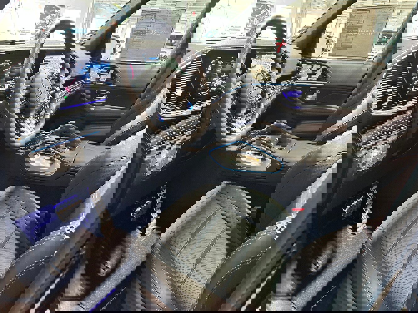 New 2026 Mercedes-Benz GLE 53 AMG Pinnacle 4MATIC image 7