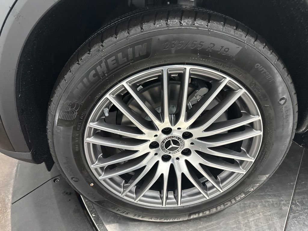 New 2026 Mercedes-Benz GLC 300 4MATIC image 29