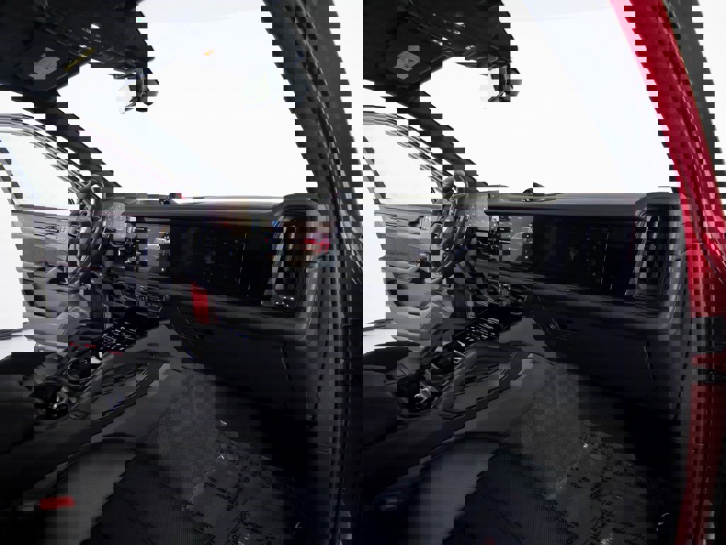 New 2026 Porsche Cayenne GTS image 26