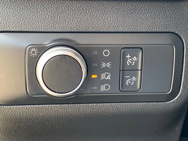 Used 2022 Ford Escape SE w/ Cold Weather Package image 26