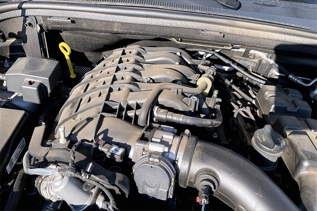 Used 2024 Dodge Durango GT image 32