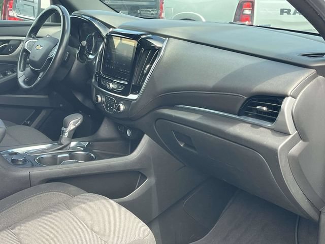 Used 2022 Chevrolet Traverse LT FWD image 26