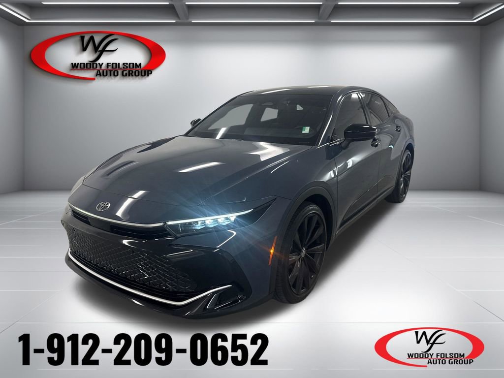 Used 2025 Toyota Crown AWD/4WD image 1
