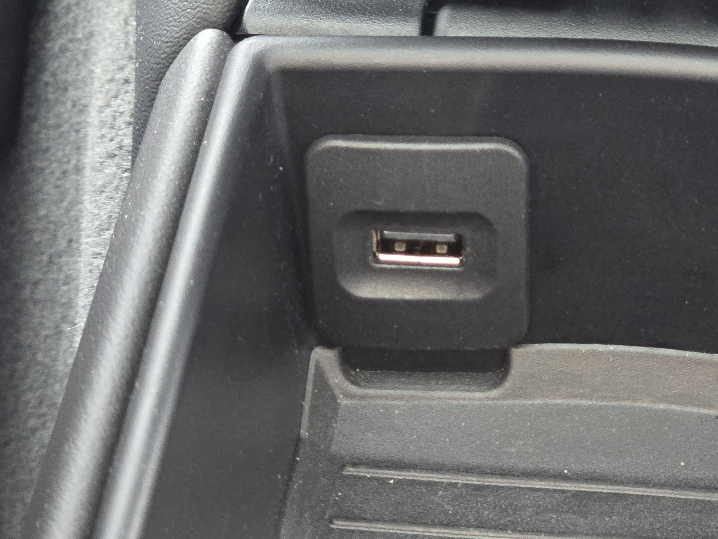 Used 2017 Porsche 911 Turbo image 19