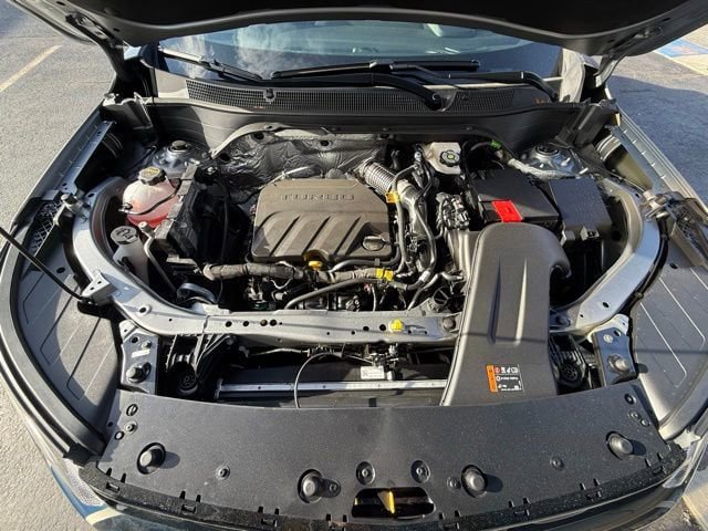 New 2026 Chevrolet Trax RS w/ Sunroof Package image 28