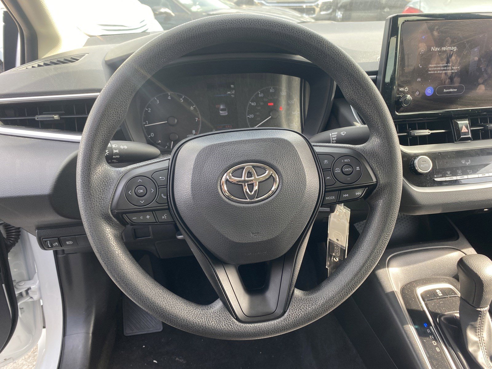 Used 2024 Toyota Corolla LE image 22
