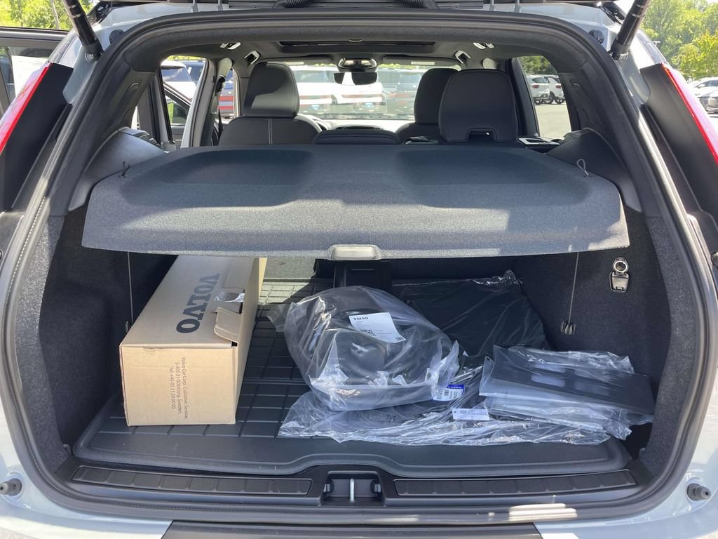 New 2026 Volvo EX40 Ultra AWD/4WD image 28