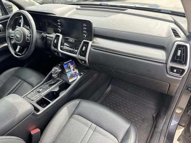 Used 2021 Kia Sorento S FWD image 12