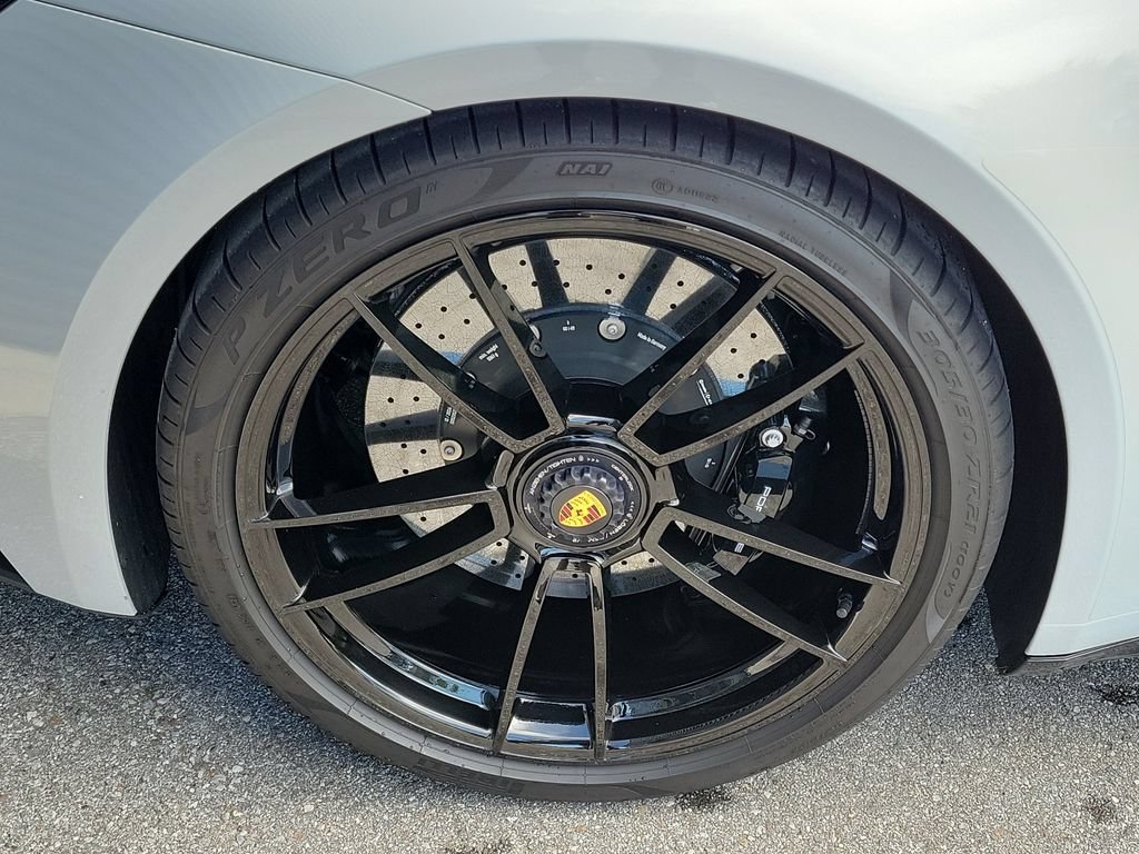 Certified 2024 Porsche 911 Carrera GTS RWD image 14