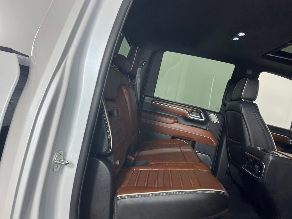 Used 2024 GMC Sierra 2500 Denali Ultimate image 21