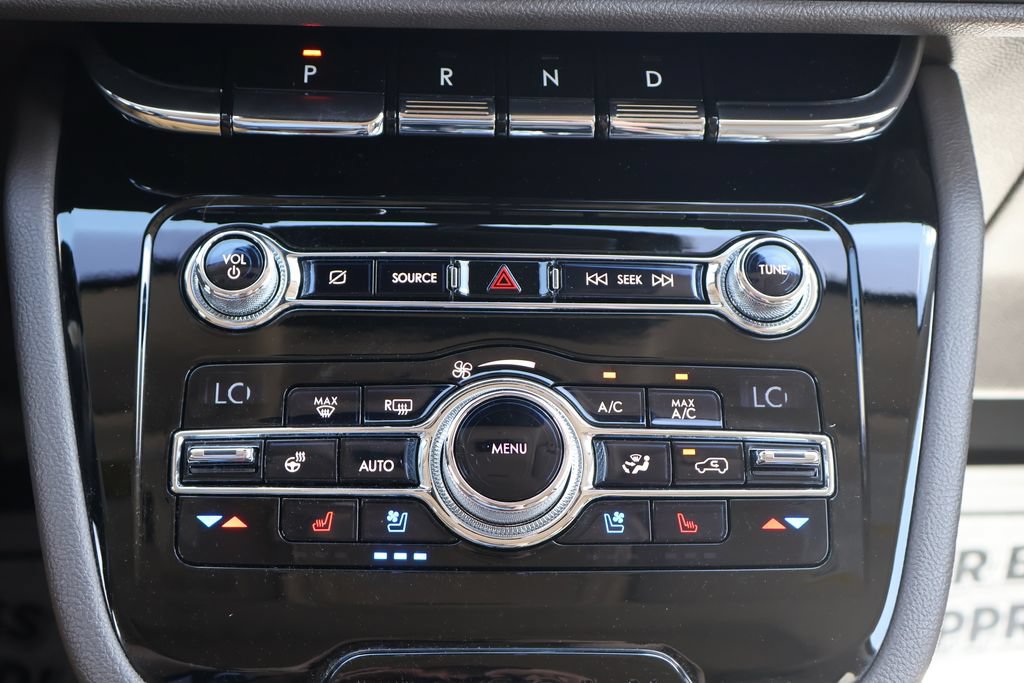 Used 2020 Lincoln Corsair Reserve w/ Equipment Group 202A AWD/4WD image 14