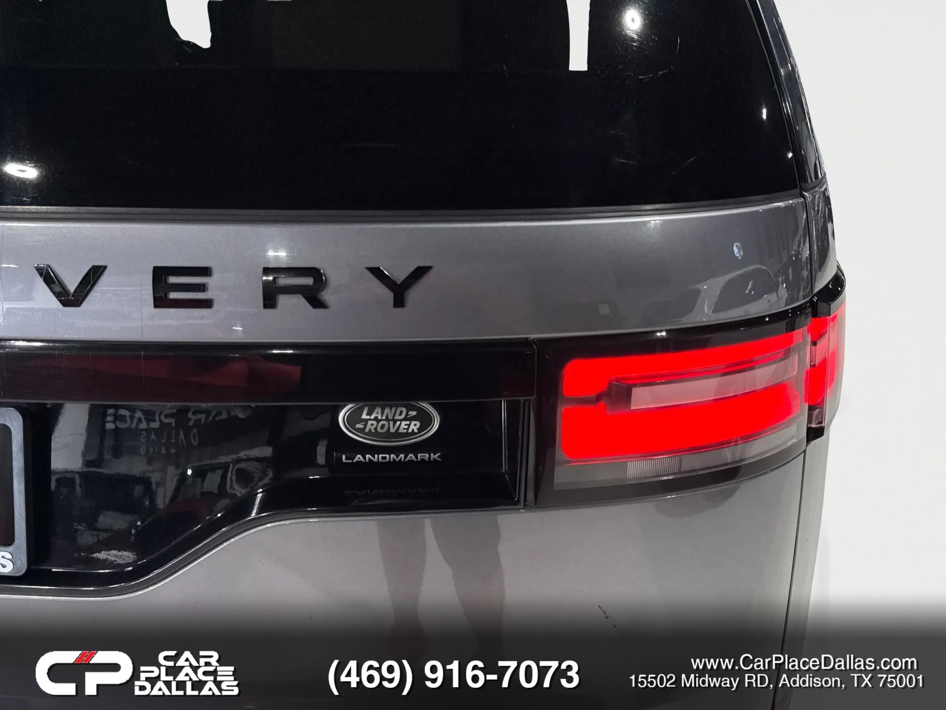 Used 2020 Land Rover Discovery Landmark AWD/4WD image 15
