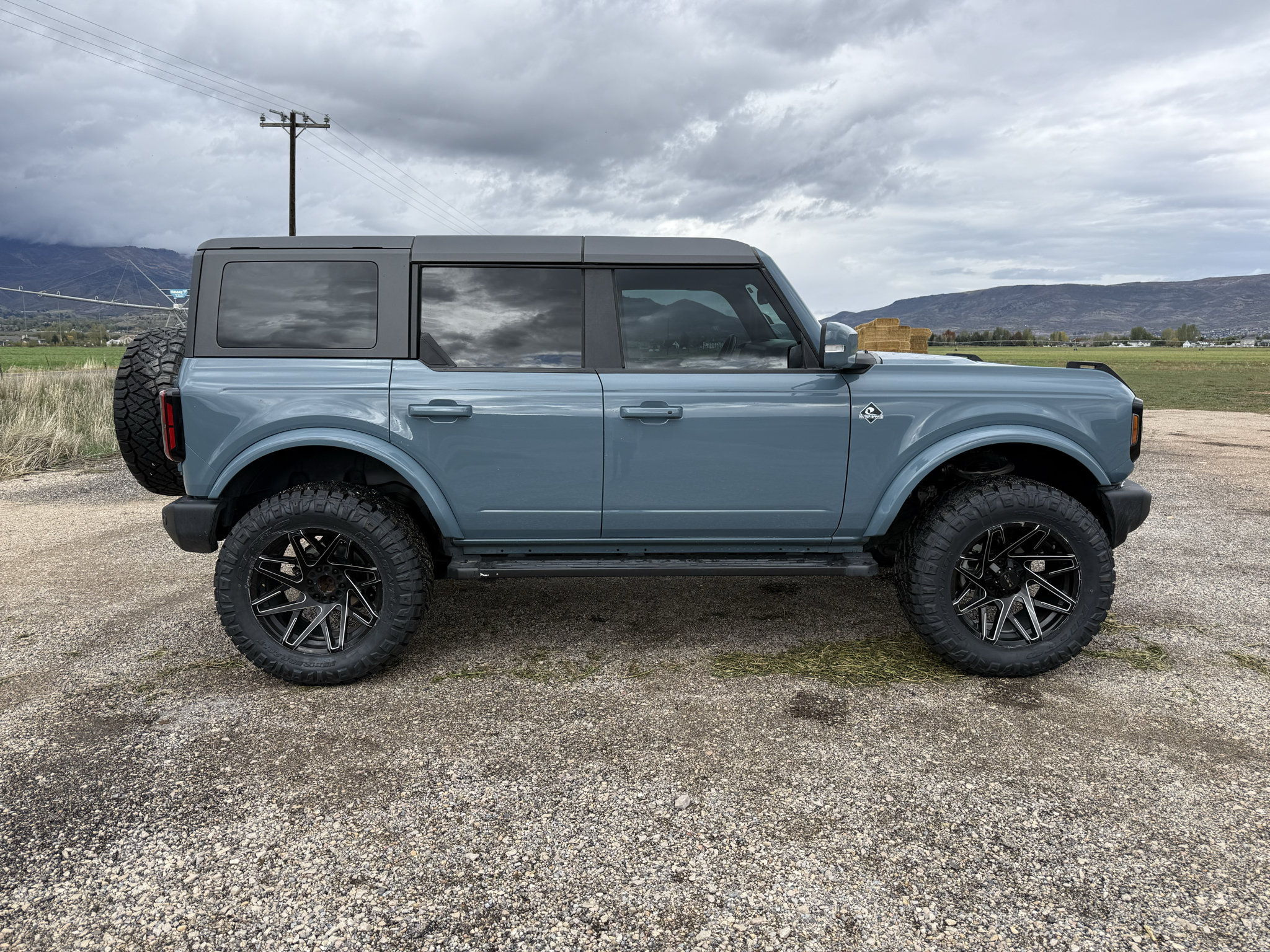 Used 2021 Ford Bronco Outer Banks AWD/4WD image 8