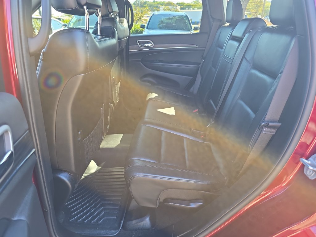 Used 2021 Jeep Grand Cherokee Limited w/ Sun & Sound Group RWD image 30