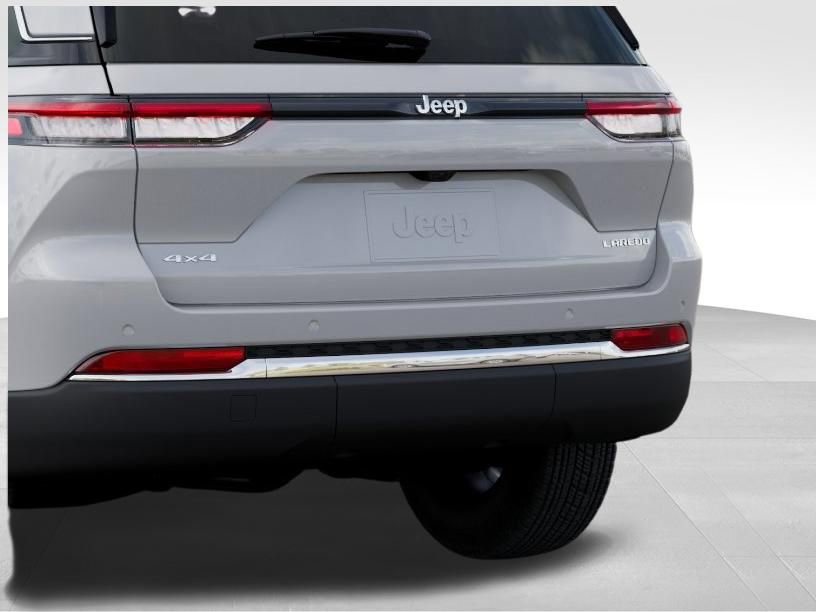 New 2026 Jeep Grand Cherokee Laredo X AWD/4WD image 14