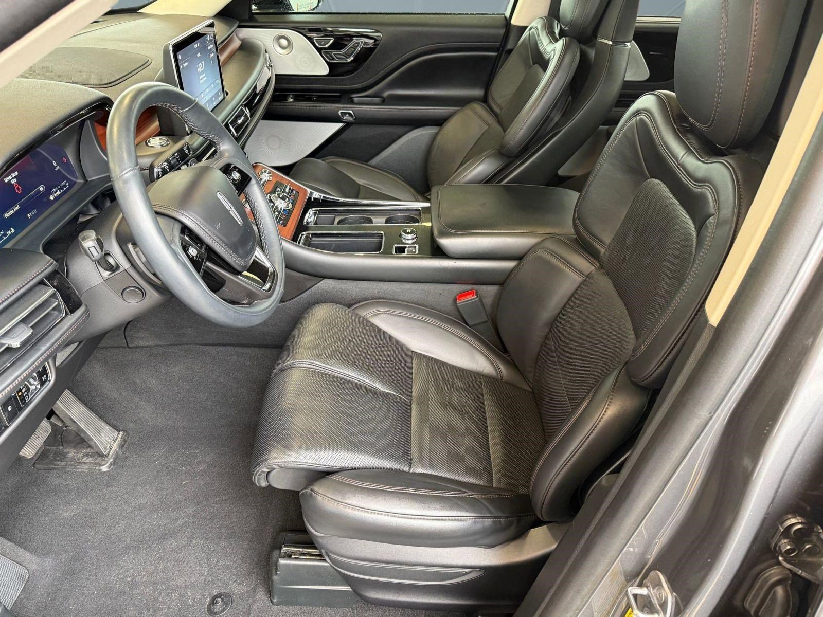 Used 2023 Lincoln Aviator Reserve w/ Equipment Group 201A RWD image 5