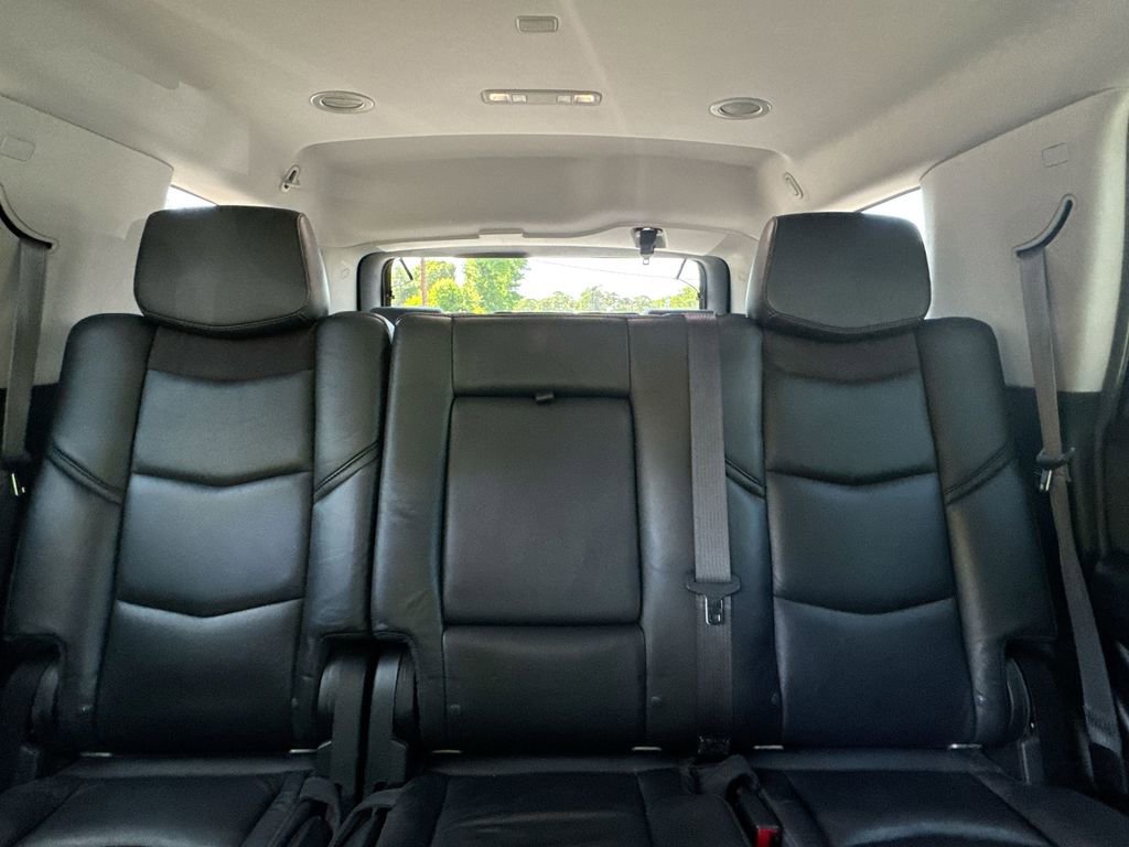 Used 2017 Cadillac Escalade Premium Luxury image 34