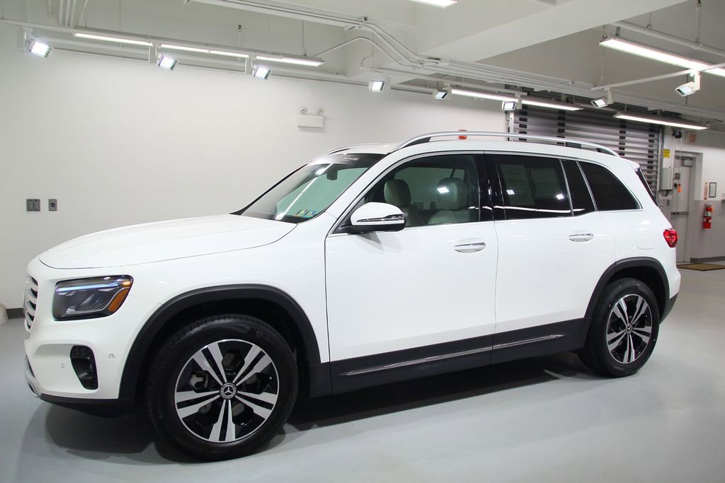 Certified 2025 Mercedes-Benz GLB 250 4MATIC image 3
