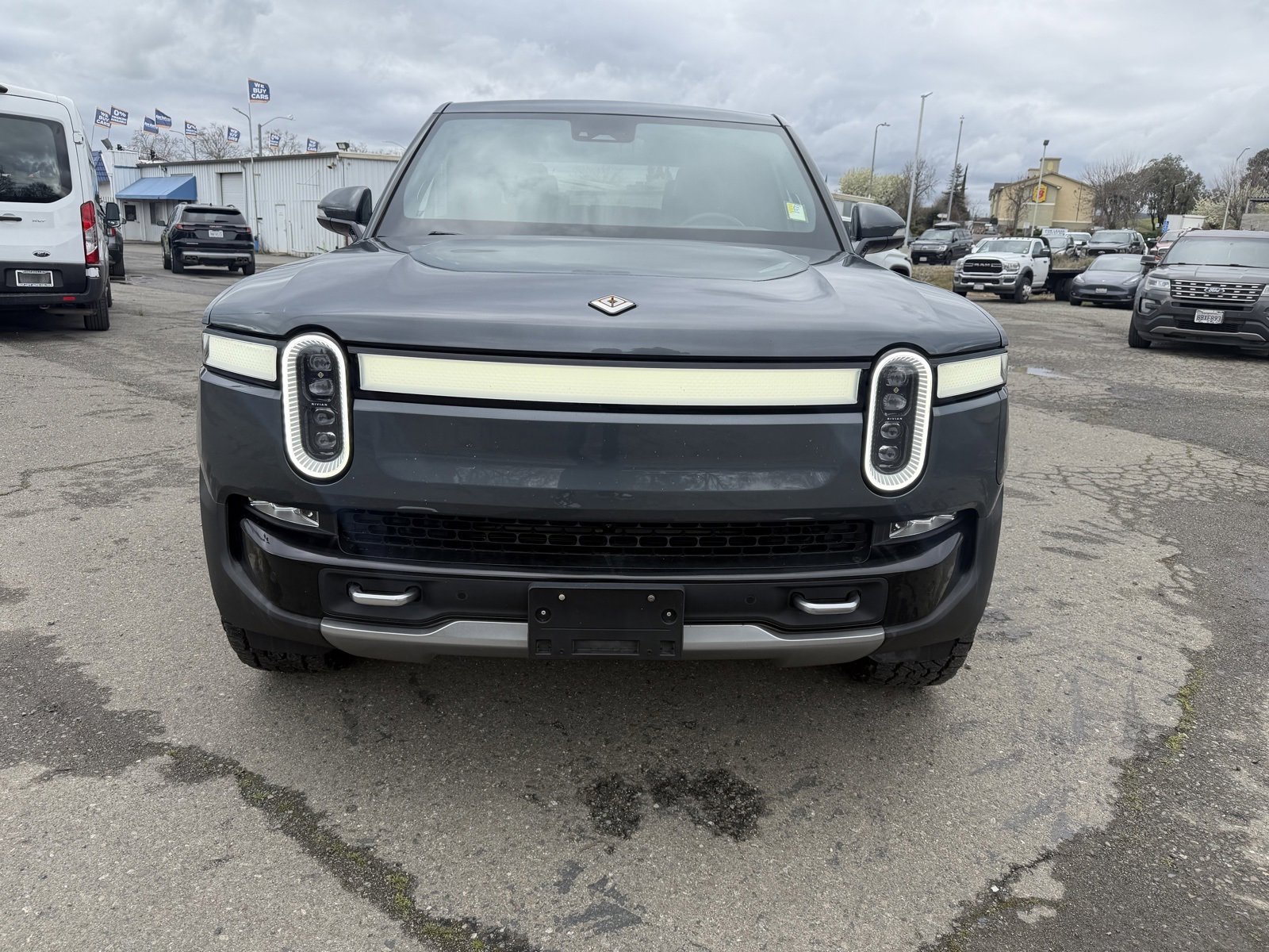 Used 2022 Rivian R1T Launch Edition image 8
