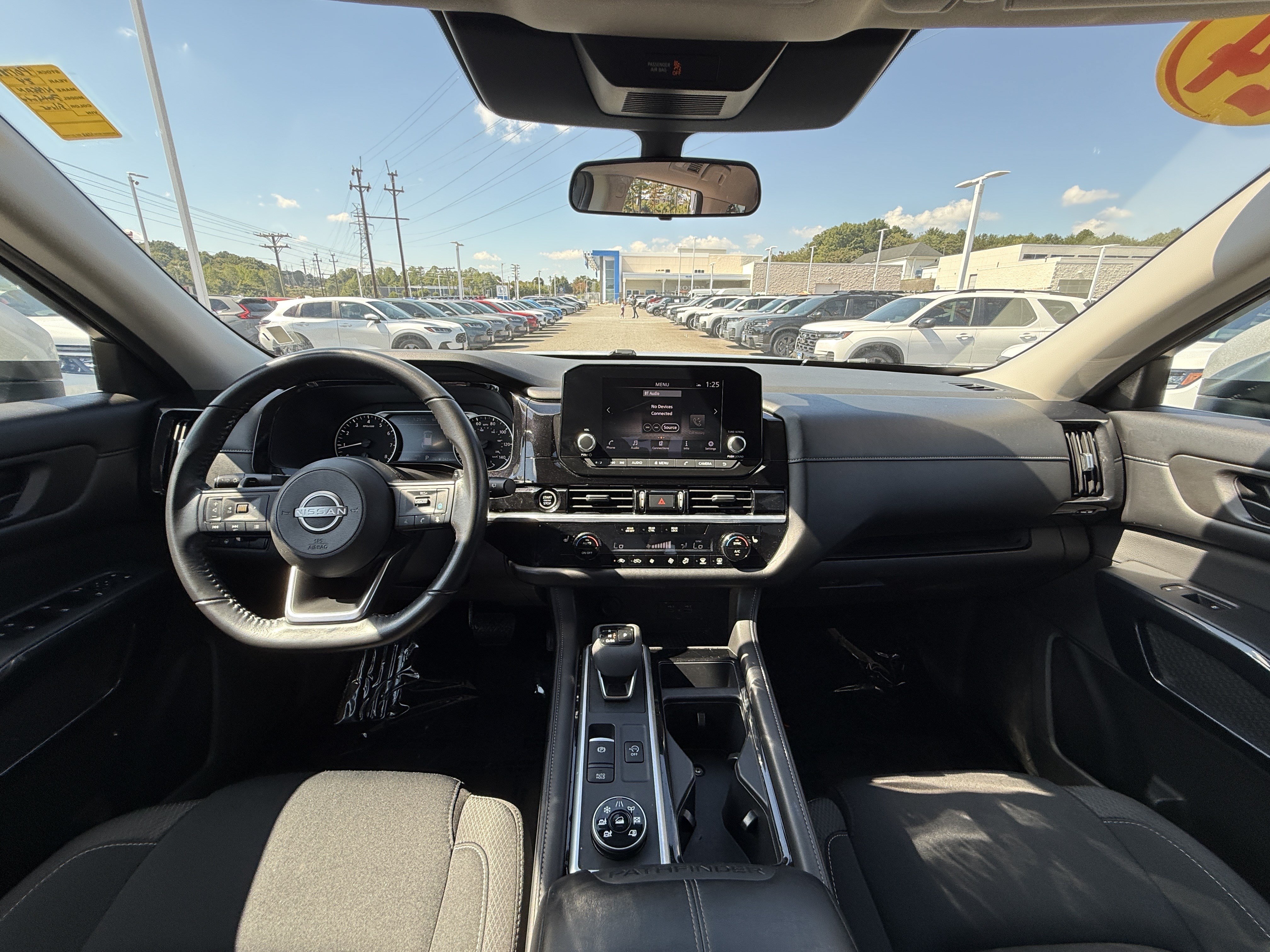 Used 2024 Nissan Pathfinder SV AWD/4WD image 29