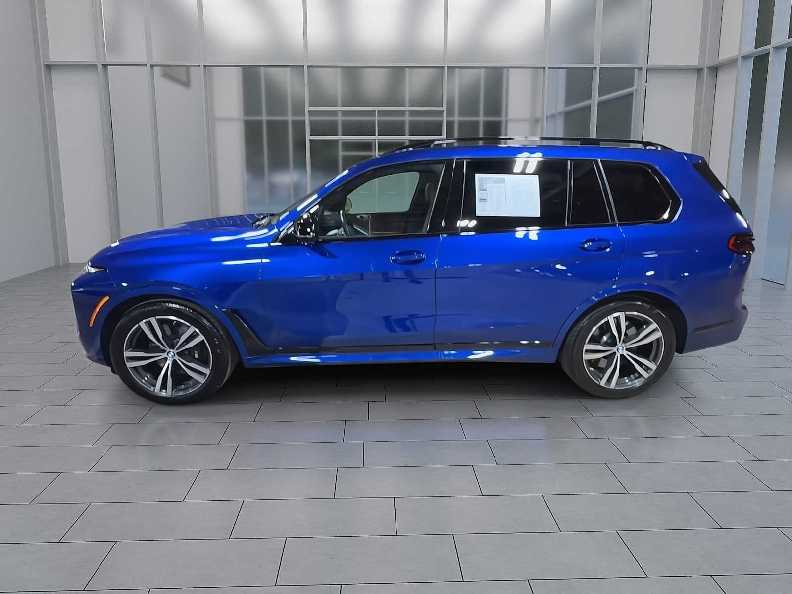Used 2025 BMW X7 M60i w/ Executive Package AWD/4WD image 5