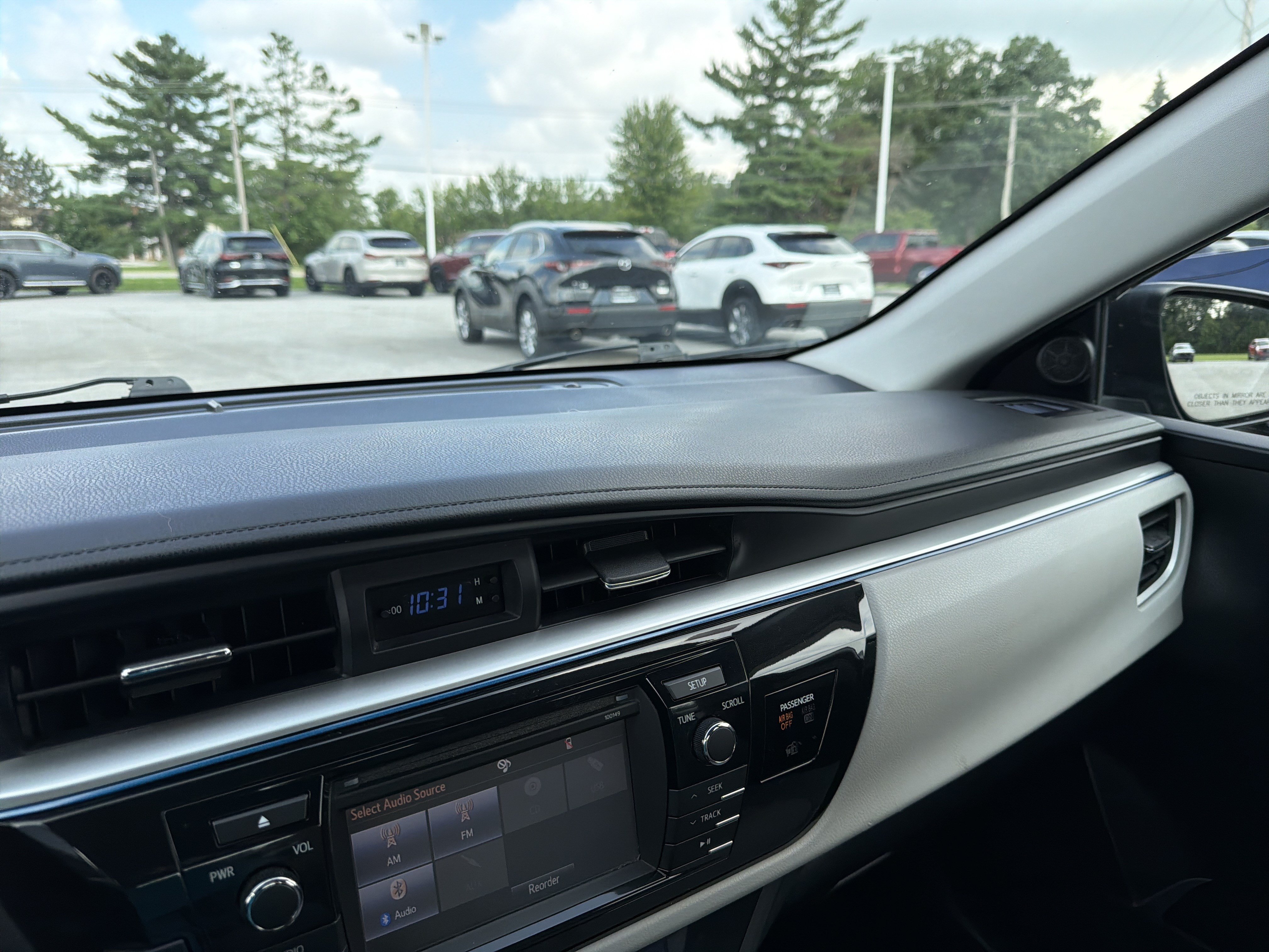 Used 2015 Toyota Corolla LE w/ Body Protection Package #1 FWD image 26