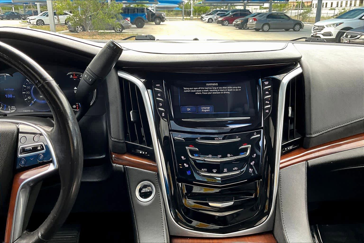 Used 2020 Cadillac Escalade ESV Luxury w/ Escalade Sport Edition AWD/4WD image 7