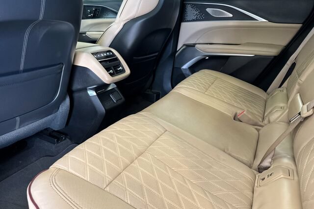 Certified 2024 Cadillac Lyriq Luxury w/ Nappa Leather Package AWD/4WD image 12