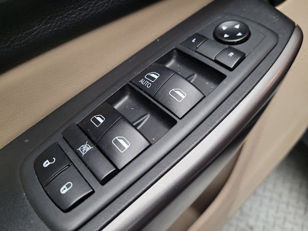 Used 2020 Jeep Cherokee Latitude image 27