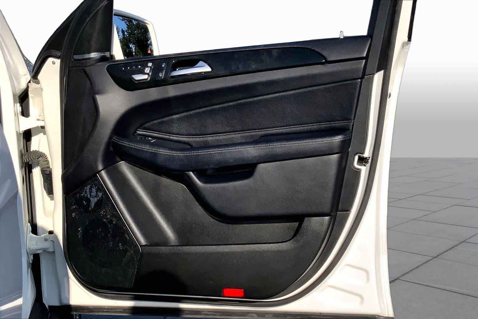 Used 2019 Mercedes-Benz GLS 450 4MATIC image 23