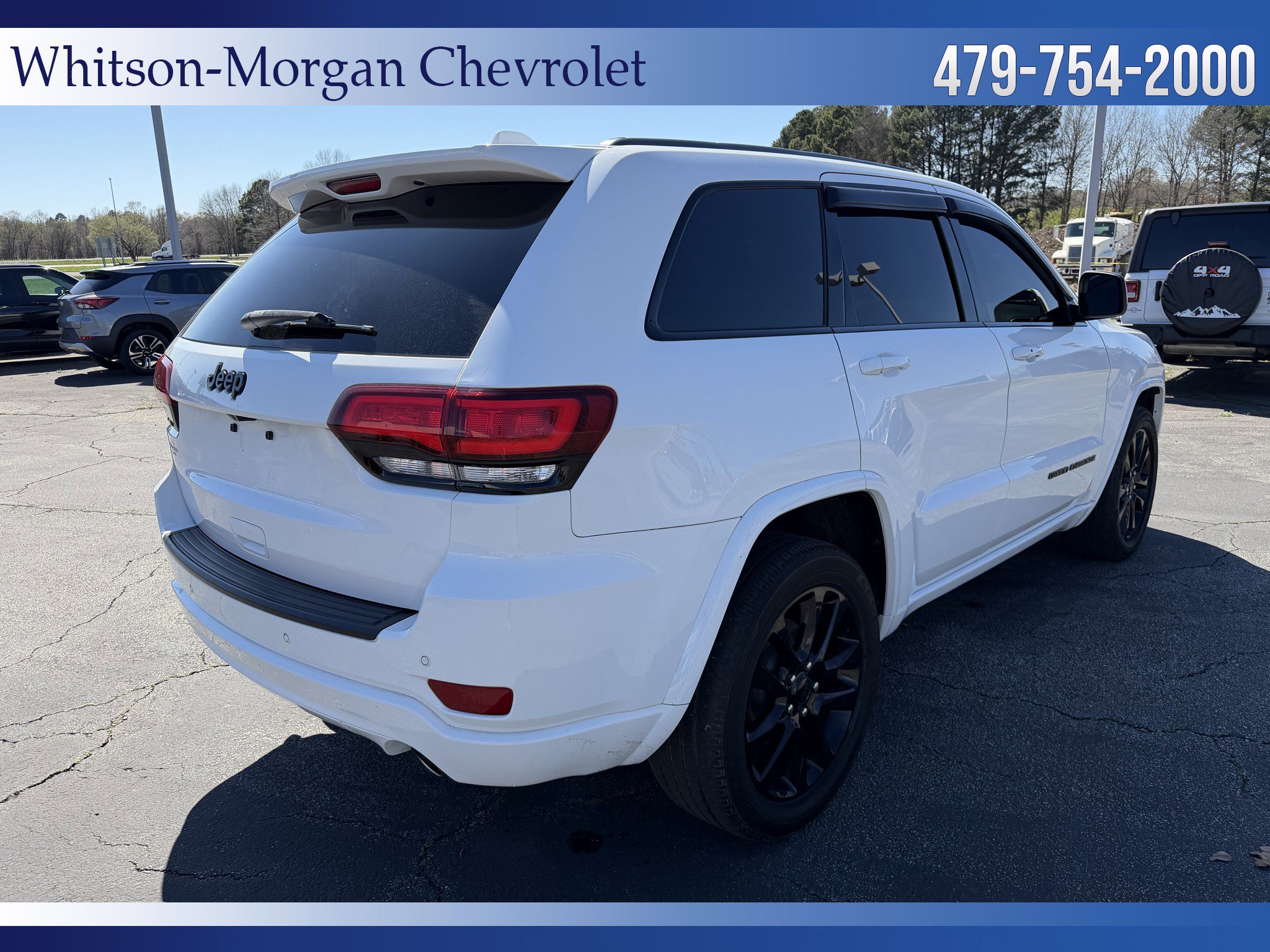 Used 2020 Jeep Grand Cherokee Altitude RWD image 5