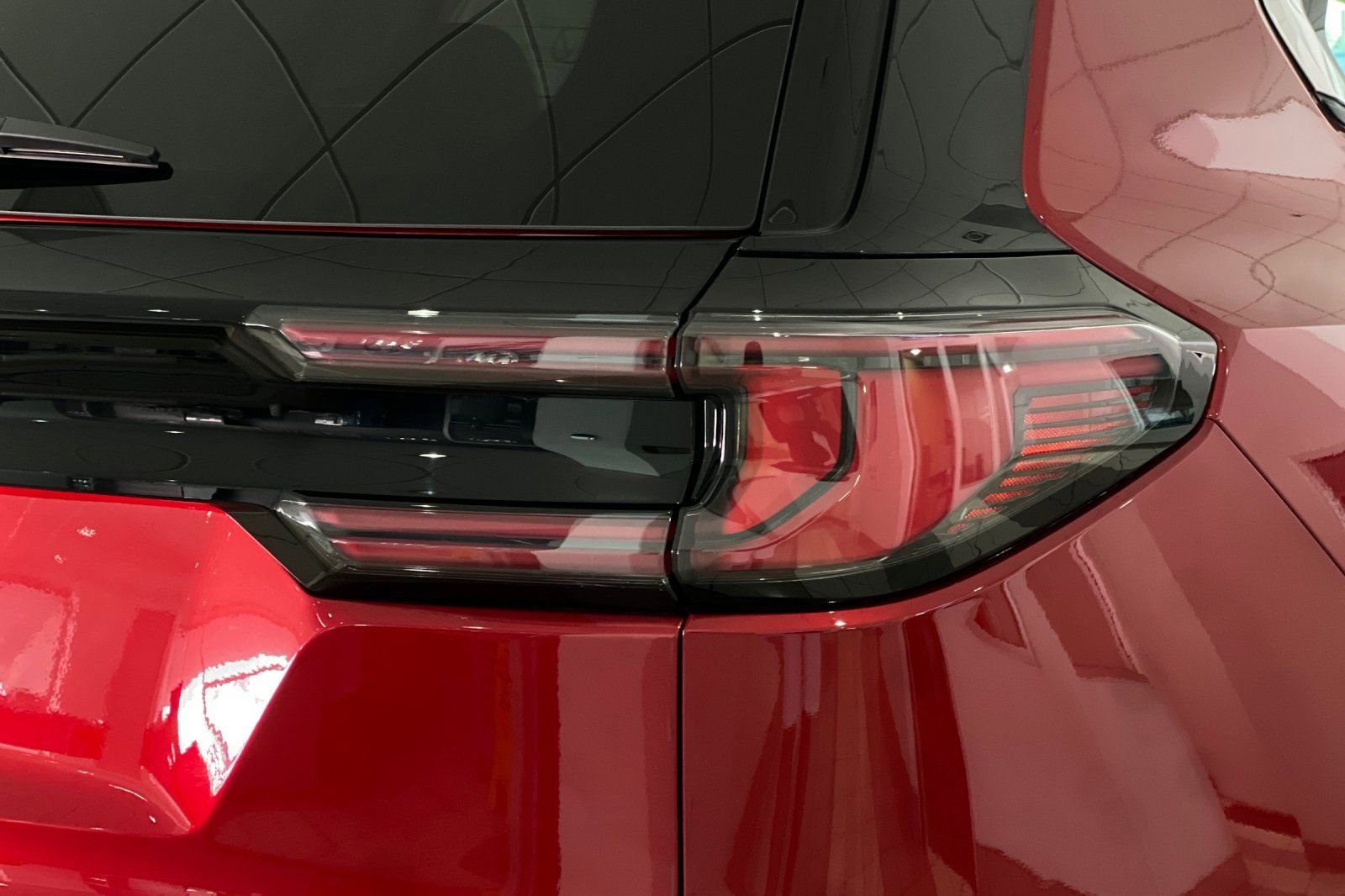 New 2026 GMC Acadia Elevation image 7