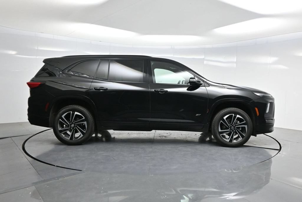 Used 2025 Buick Enclave Sport Touring FWD image 5