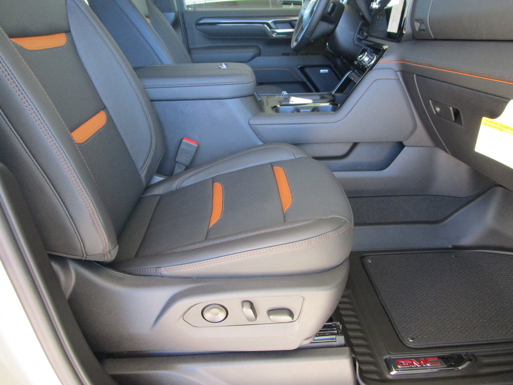 New 2026 GMC Sierra 2500 AT4 w/ AT4 Premium Plus Package AWD/4WD image 38