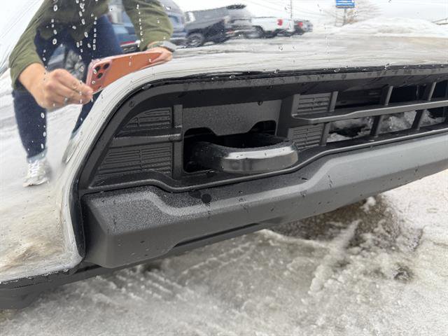 Used 2024 Chevrolet Silverado 2500 LT w/ Z71 Off-Road Package image 11